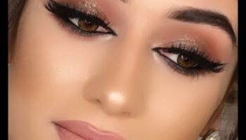 Glam και Grayscale: Εξερευνώντας την ομορφιά υψηλής αντίθεσης σε λαμπερά στυλ μακιγιάζ