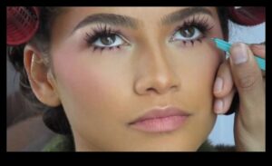 Mascara Trends: Staying On Point με τα πιο πρόσφατα στυλ βλεφαρίδων