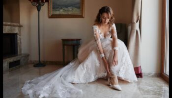 Ageless Beauty: Διαχρονική Vintage Νυφική ​​Μόδα